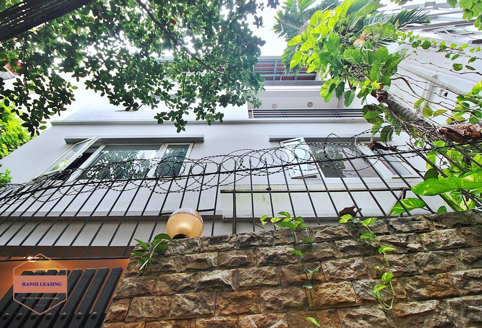 Beautiful house, fully furnished for on Tay Ho Street