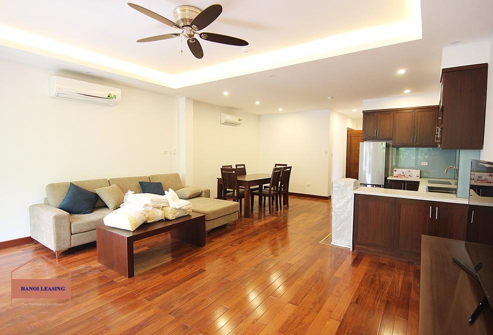 A well-presented 02 bedrooms apartment for rent in Tay Ho