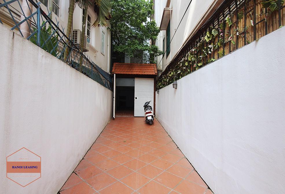 Spacious villa with swimming pool for rent in To ngoc van, Tay ho