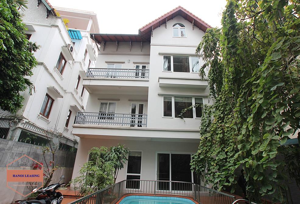 Unfurnished house with swimming pool for rent in Westlake area, Hanoi