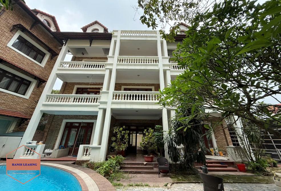 Big house with nice garden for rent in To Ngoc Van, Tay Ho, Ha Noi