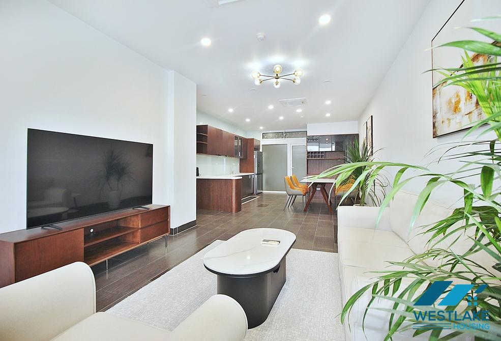 Lake view 03 bedrooms apartment for rent in Quang An st, Tay Ho district