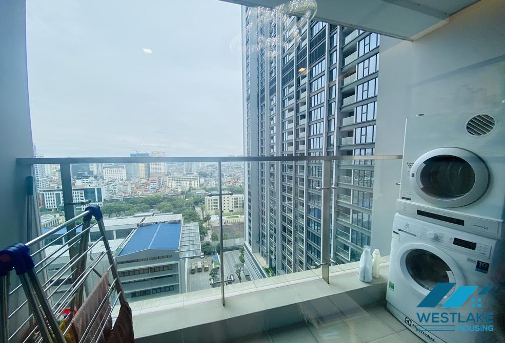 Căn hộ hai phòng ngủ mới cho thuê tại Metropolis, Ba Đình, Hà Nội.