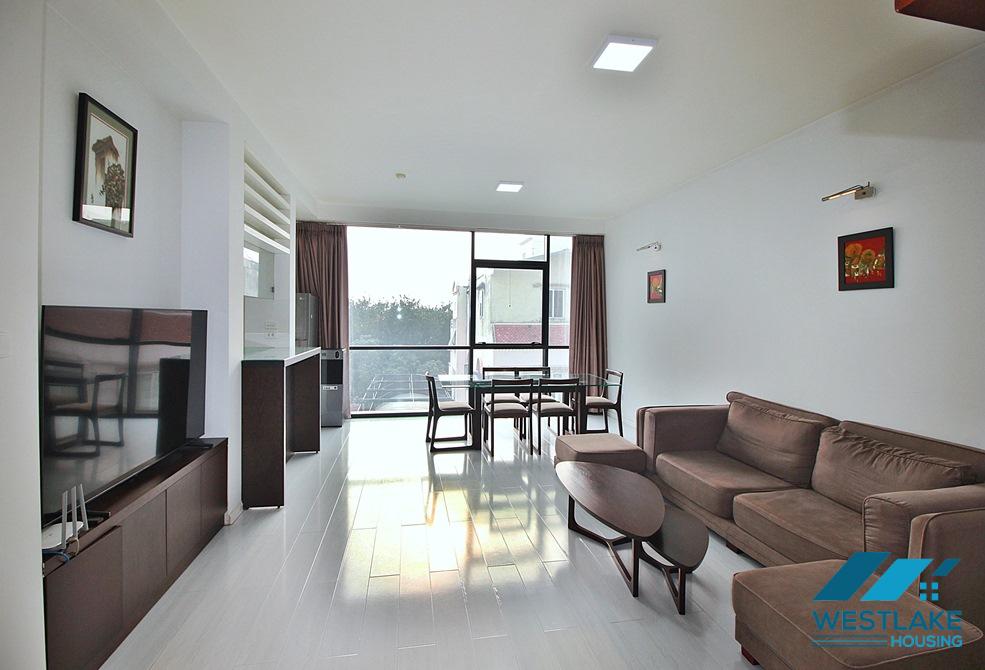 Cho Thuê Căn Hộ 2 Phòng Ngủ Rộng Đẹp Thoáng Sáng Tại Tô Ngọc Vân, Tây Hồ, Hà Nội