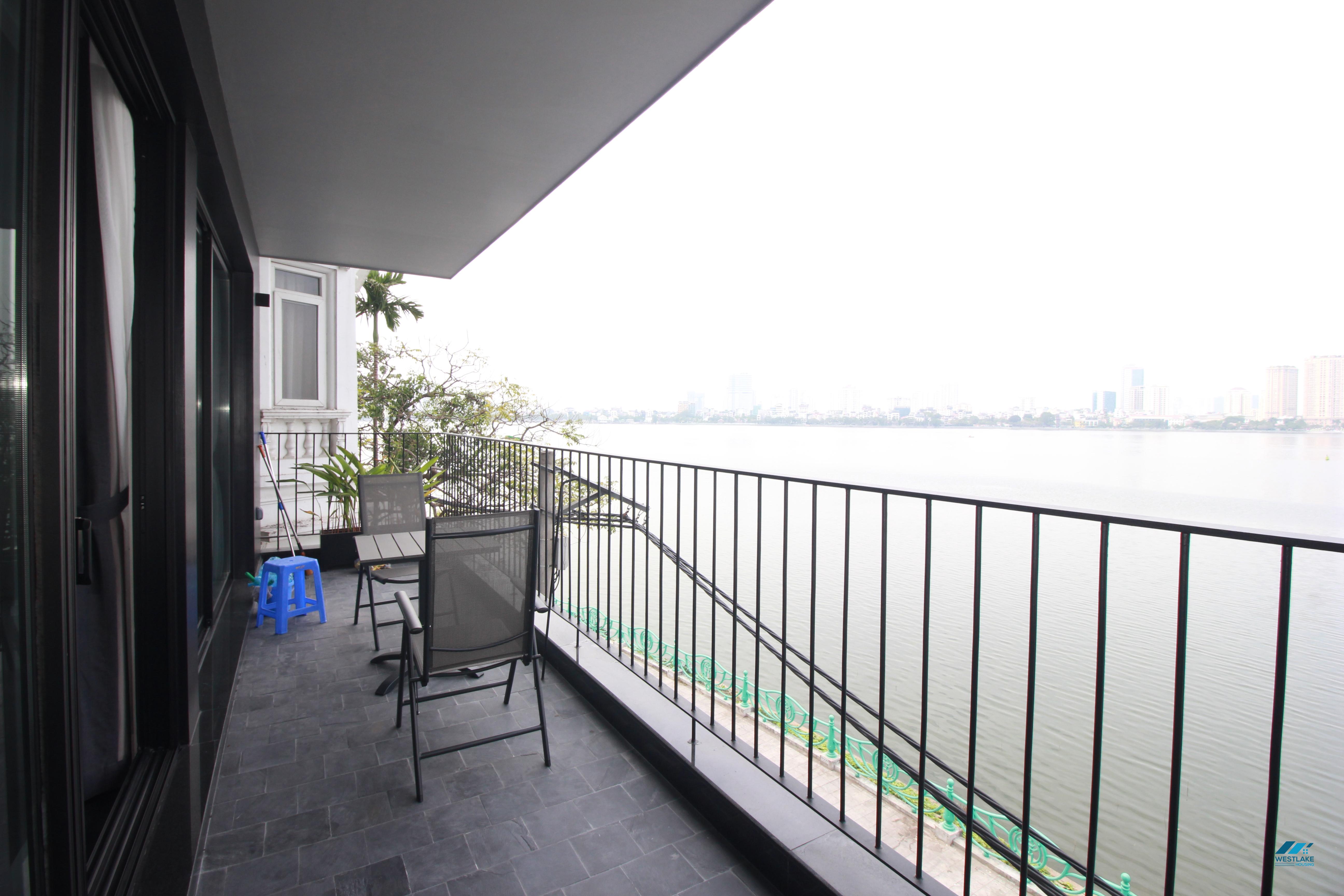 Lake view and modern 03-bedroom apartment for rent in Quang Khanh street