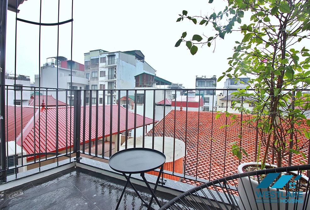 Cho Thuê Căn Hộ 2 Phòng Ngủ Mới Hoàn Toàn Tại Phố Xuân Diệu, Tây Hồ, Hà Nội