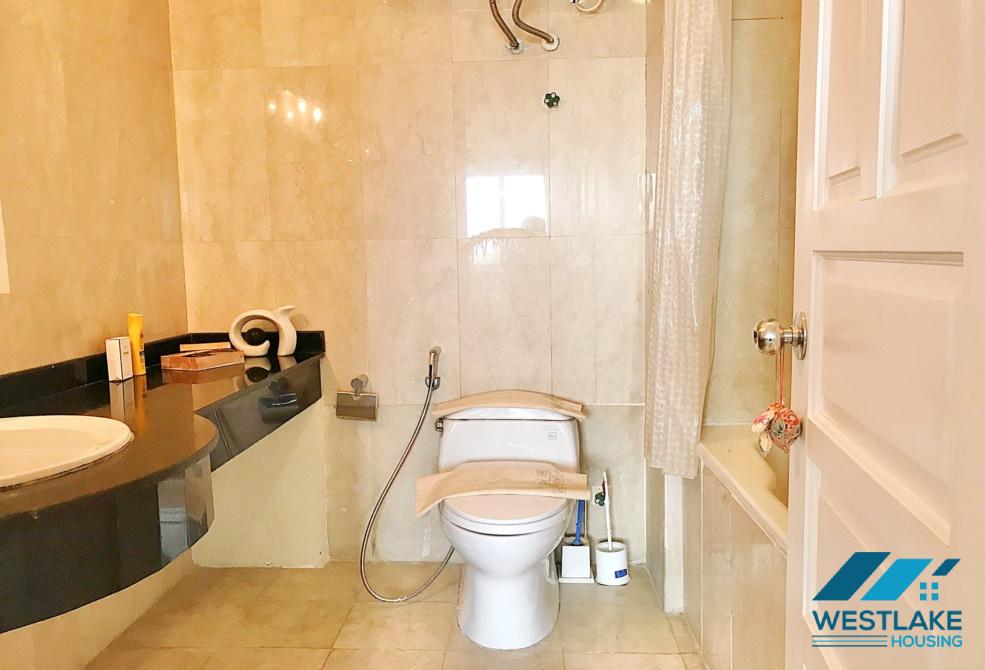 Cho thuê căn hộ 4 phòng ngủ toà P Ciputra