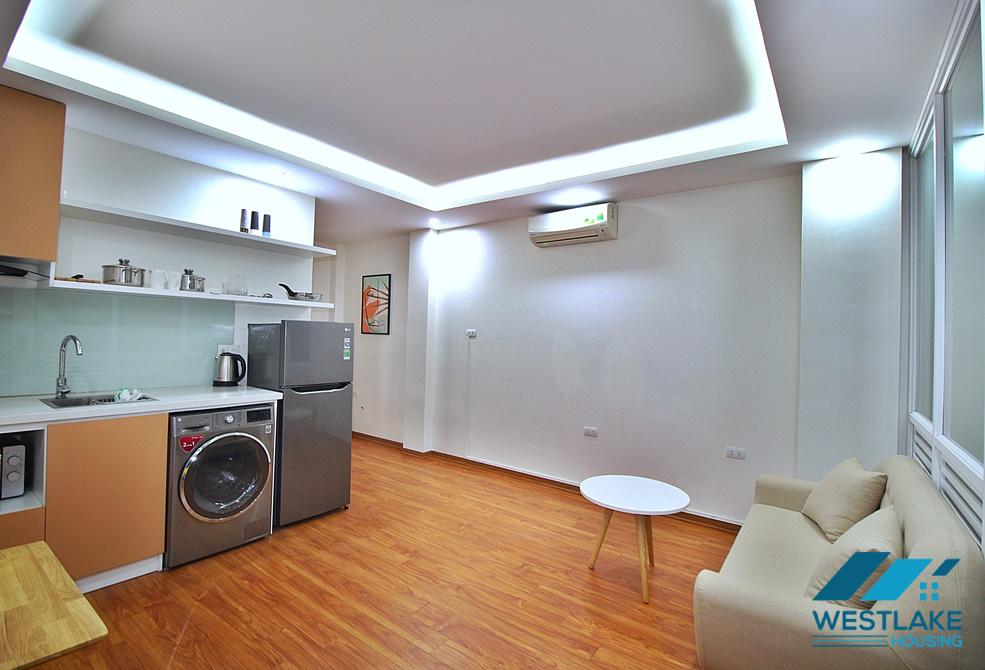 Căn Hộ 1 Phòng Ngủ Đầy Đủ Tiện Nghi Cho Thuê Tại  Xóm Chùa Dặng Thai Mai Tây Hồ, Hà Nội