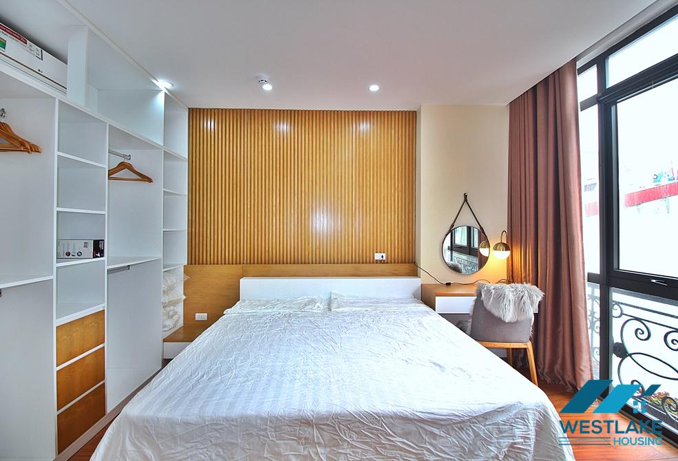 Căn Hộ Duplex Một Phòng Ngủ Rộng Thoáng, View Hồ Cho Thuê Tại Đặng Thai Mai, Tây Hồ, Hà Nội