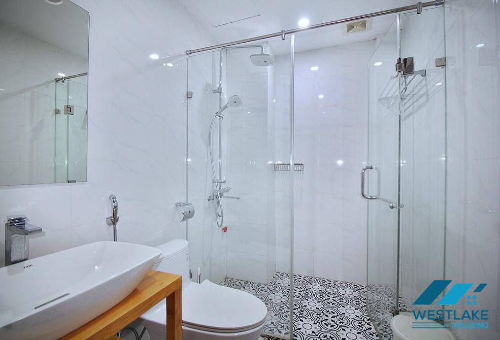 Căn Hộ Duplex Một Phòng Ngủ Rộng Thoáng, View Hồ Cho Thuê Tại Đặng Thai Mai, Tây Hồ, Hà Nội