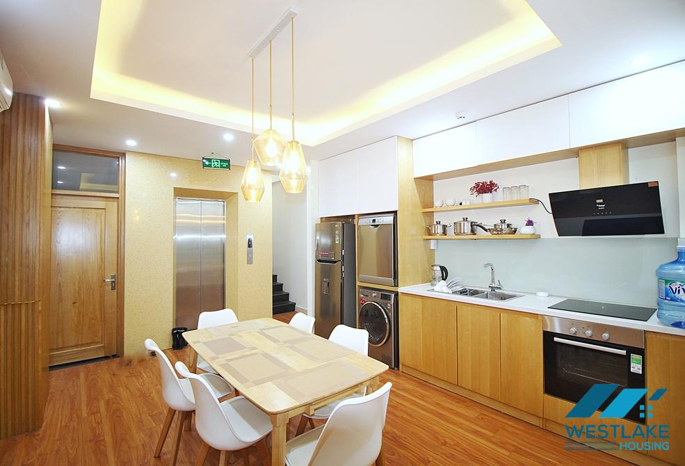 Căn Hộ Duplex Một Phòng Ngủ Rộng Thoáng, View Hồ Cho Thuê Tại Đặng Thai Mai, Tây Hồ, Hà Nội