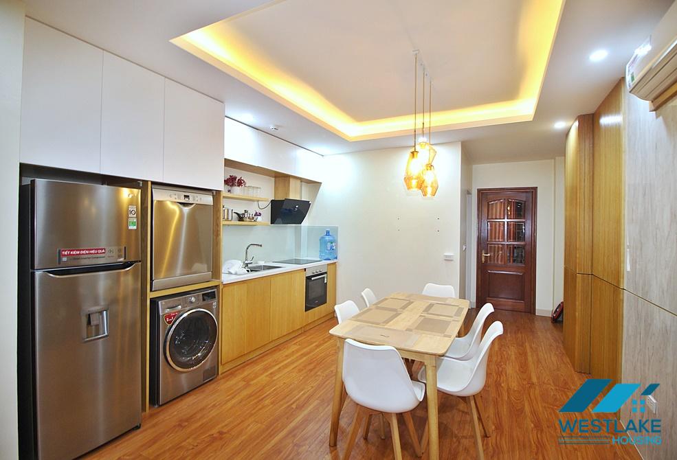 Căn Hộ Duplex Một Phòng Ngủ Rộng Thoáng, View Hồ Cho Thuê Tại Đặng Thai Mai, Tây Hồ, Hà Nội