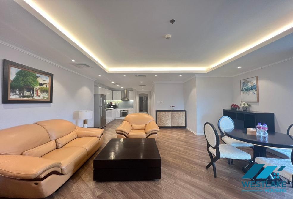 Lake view 2 beds apartment for rent in Truc Bach , Ba Dinh