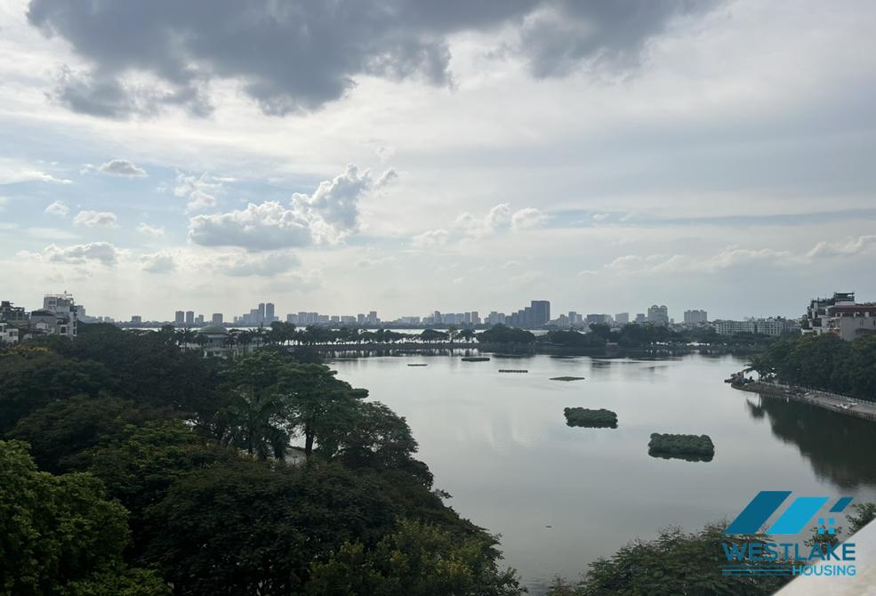 Lake view 2 beds apartment for rent in Truc Bach , Ba Dinh