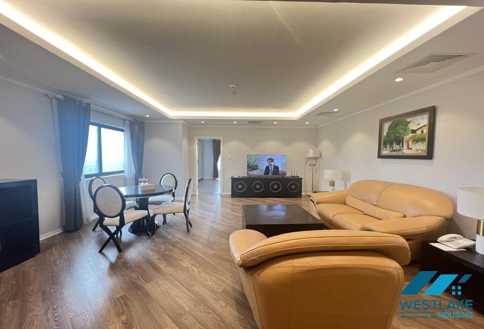 Lake view 2 beds apartment for rent in Truc Bach , Ba Dinh