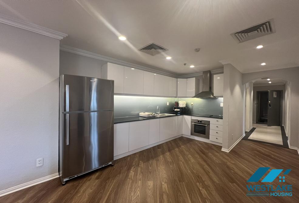 Lake view 2 beds apartment for rent in Truc Bach , Ba Dinh