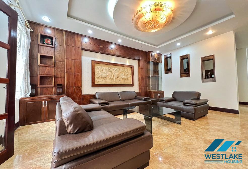 Biệt thự năm phòng ngủ đầy đủ nội thất tại Ciputra, Tây Hồ, Hà Nội