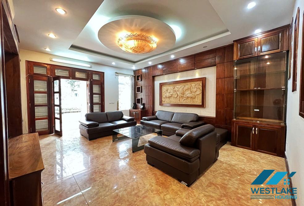 Biệt thự năm phòng ngủ đầy đủ nội thất tại Ciputra, Tây Hồ, Hà Nội