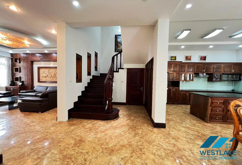 Biệt thự năm phòng ngủ đầy đủ nội thất tại Ciputra, Tây Hồ, Hà Nội