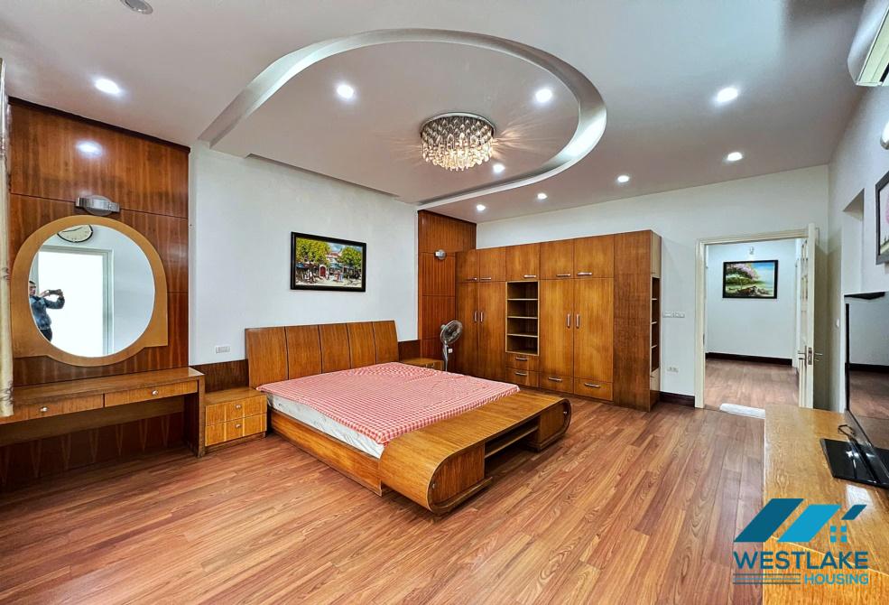 Biệt thự năm phòng ngủ đầy đủ nội thất tại Ciputra, Tây Hồ, Hà Nội