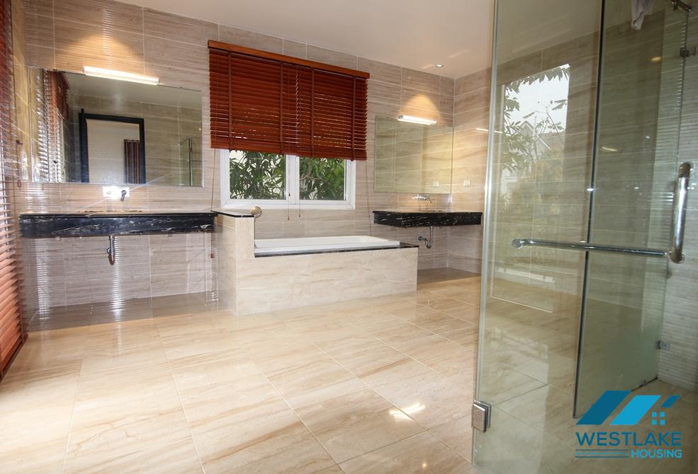 Newly renovated modern villa for rent in Vinhomes Riverside Long Bien
