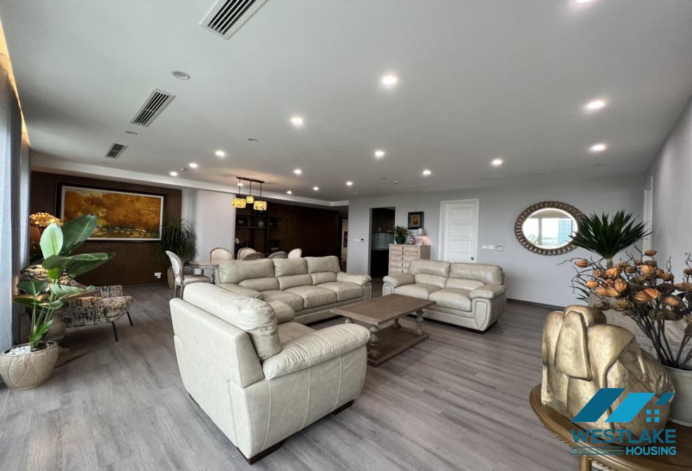 Căn hộ mới đẹp đầy đủ nội thất cho thuê