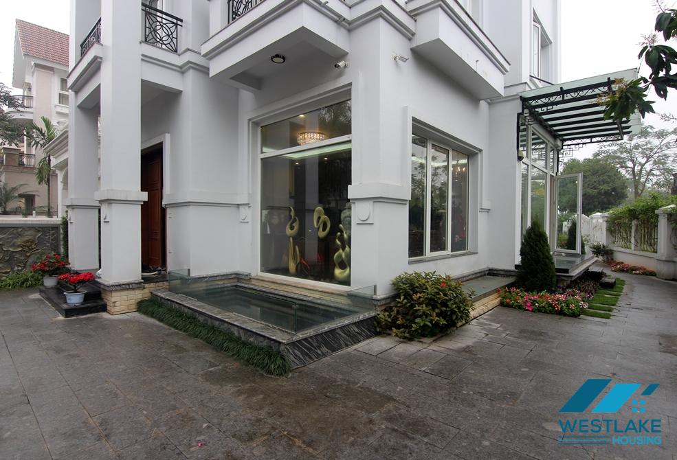 Biệt thự đẹp cho thuê tại Vinhomes riverside Long Biên.