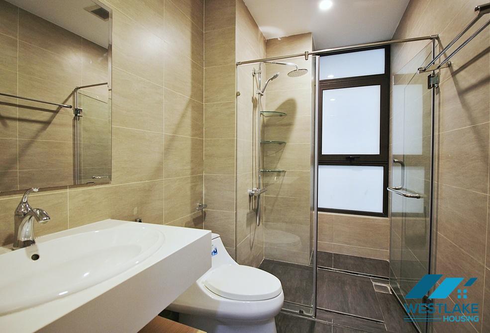 Cho Thuê Căn Hộ 2 Phòng Ngủ Hiện Đại, Sáng Thoáng Tại Khu Vực Tây Hồ, Hà Nội