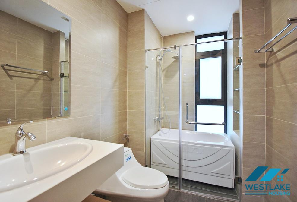 Cho Thuê Căn Hộ 2 Phòng Ngủ Hiện Đại, Sáng Thoáng Tại Khu Vực Tây Hồ, Hà Nội