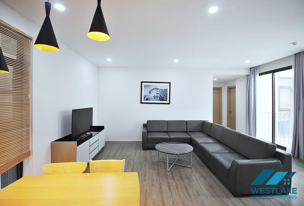 Cho Thuê Căn Hộ 2 Phòng Ngủ Hiện Đại, Sáng Thoáng Tại Khu Vực Tây Hồ, Hà Nội
