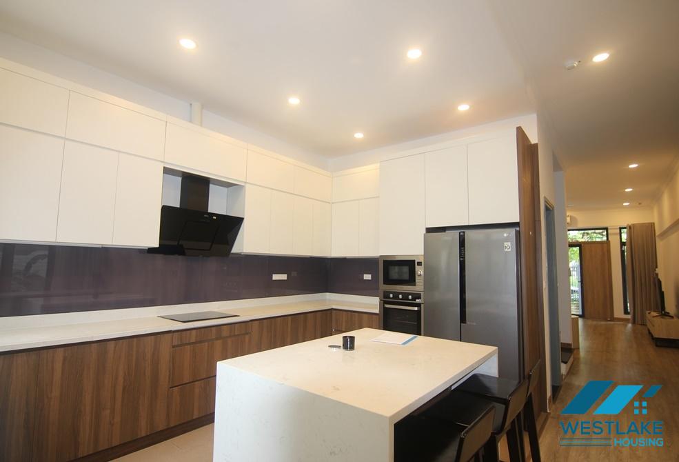 Nhà đầy đủ nội thất cho thuê tại khu đô thị Ciputra, Tây Hồ, Hà Nội