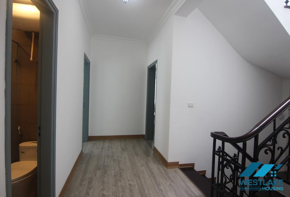Nhà đầy đủ nội thất cho thuê tại khu đô thị Ciputra, Tây Hồ, Hà Nội