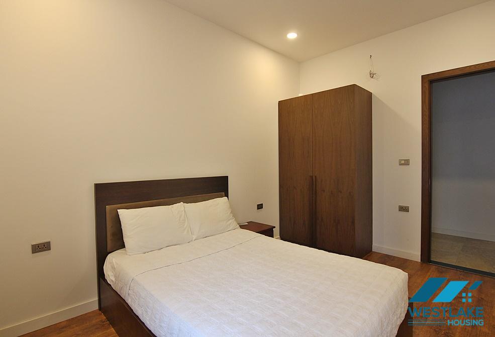 Cho Thuê Căn Hộ 3 Phòng Ngủ Rộng Đẹp Trên Phố Đặng Thai Mai, Tây Hồ