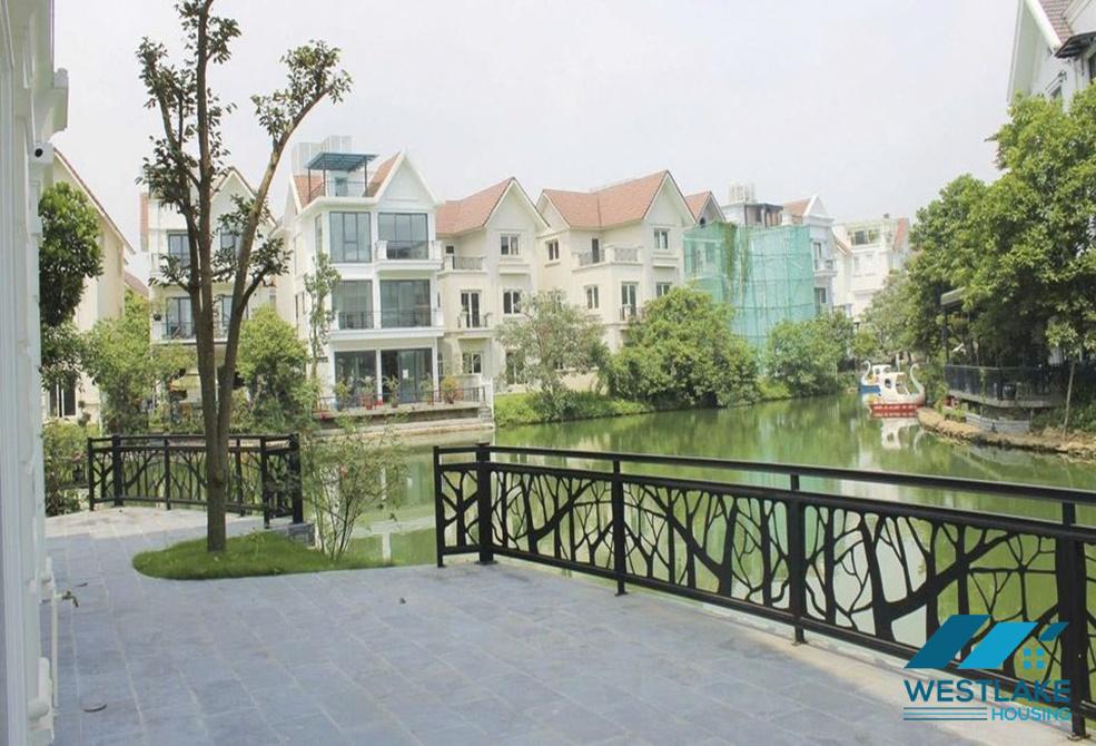 Biệt thự lớn tuyệt đẹp cho thuê tại Vinhome Riverside Long Biên