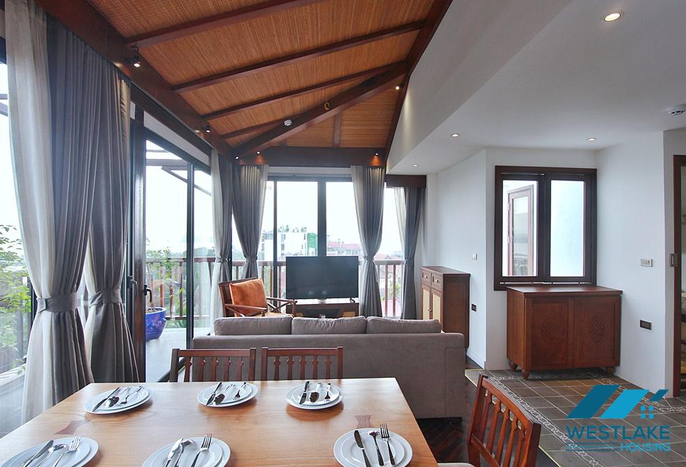 Cho Chuê Căn Hộ  2 Phòng Ngủ Đẹp Thoáng Sáng, Ban Công Rông View Hồ Tại Trung Tâm Tây Hồ, Hà Nội