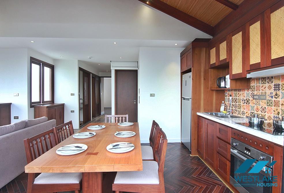 Cho Chuê Căn Hộ  2 Phòng Ngủ Đẹp Thoáng Sáng, Ban Công Rông View Hồ Tại Trung Tâm Tây Hồ, Hà Nội