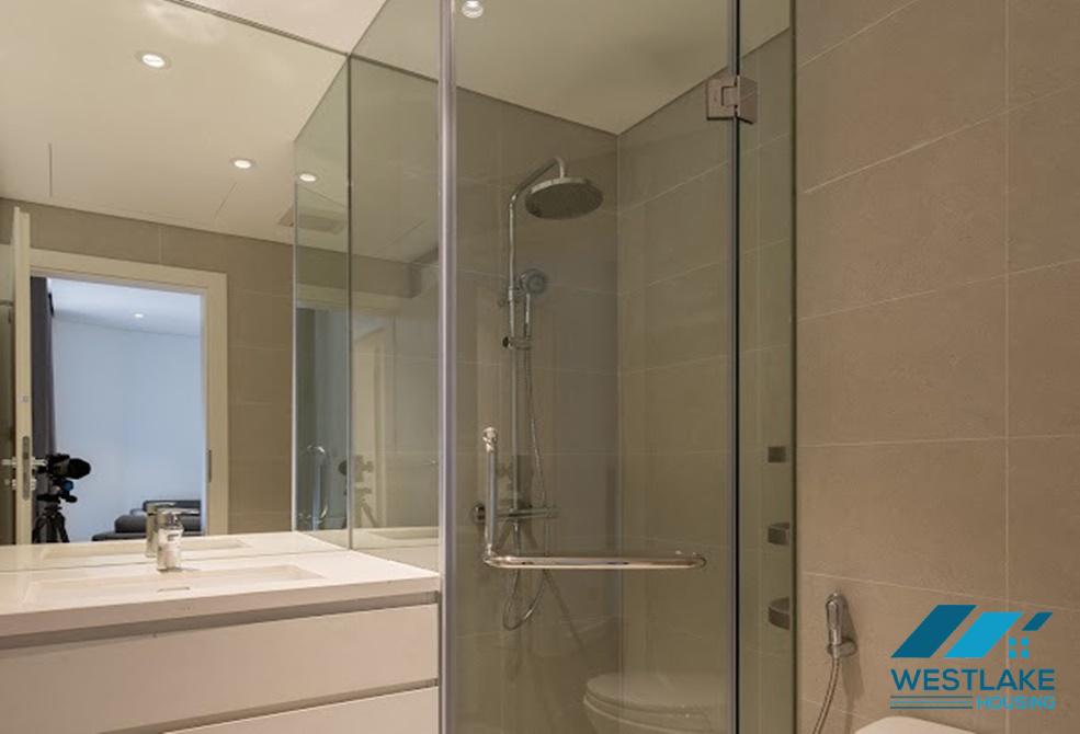 Modern one bedroom apartment for rent on To Ngoc Van Street, Tay Ho, Ha Noi