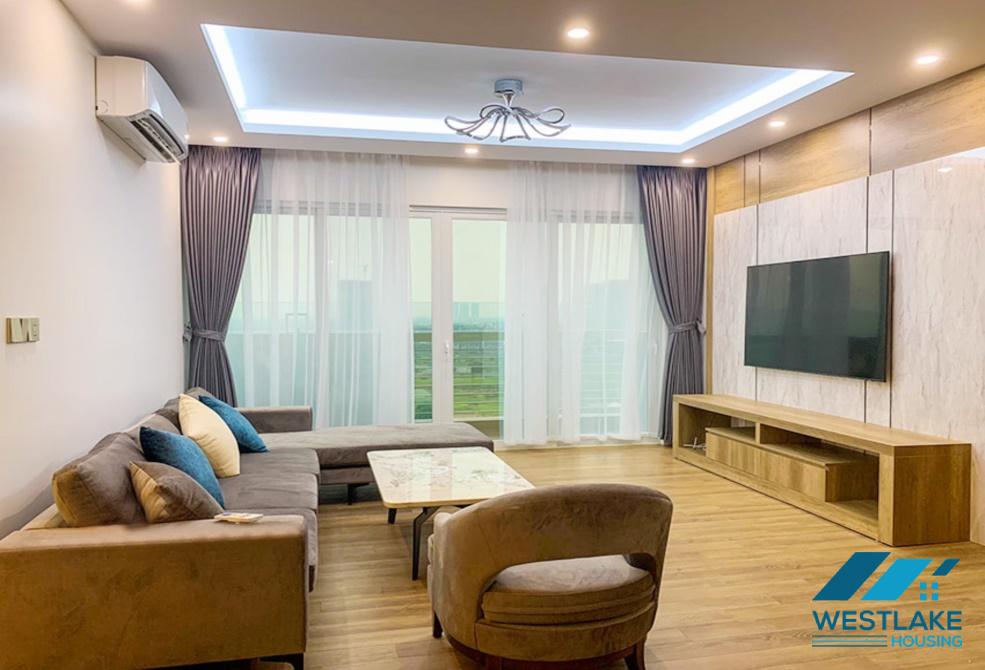 Căn hộ mới cải tạo với nội thất đẹp cho thuê tại khu đô thị E ciputra