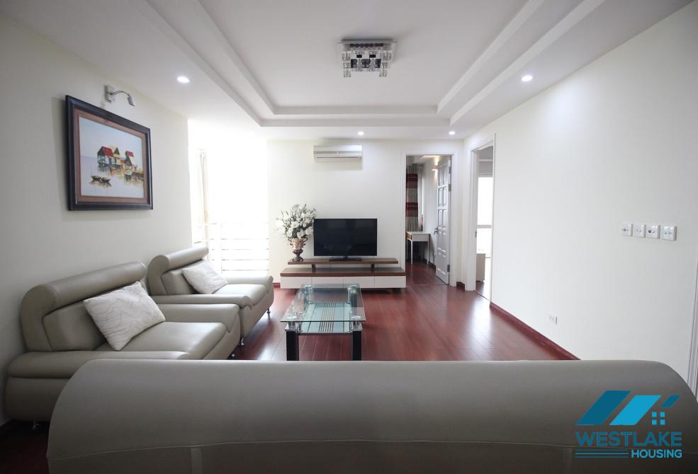 Cho thuê căn hộ 3 phòng ngủ giá rẻ tại Ciputra, Tây Hồ