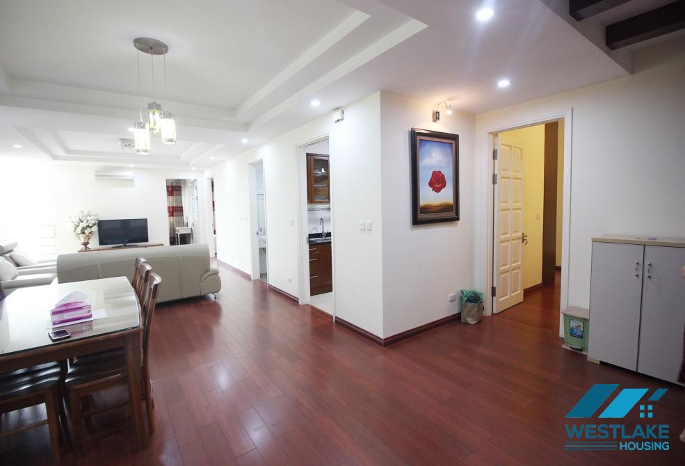 Cho thuê căn hộ 3 phòng ngủ giá rẻ tại Ciputra, Tây Hồ