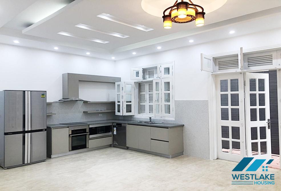 Cho thuê nhà bán khép kín 5 phòng ngủ tại Ciputra T Block