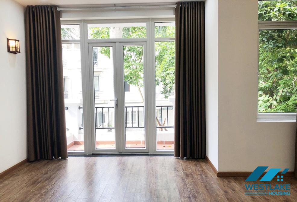 Cho thuê nhà bán khép kín 5 phòng ngủ tại Ciputra T Block