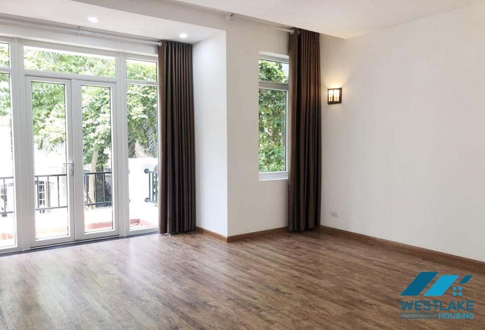 Cho thuê nhà bán khép kín 5 phòng ngủ tại Ciputra T Block