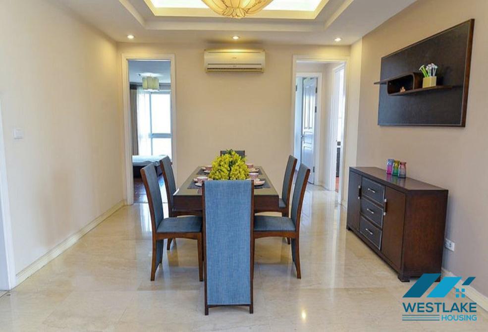 Cho thuê căn hộ 4 phòng ngủ rộng rãi và sang trọng tại tòa nhà Ciputra P