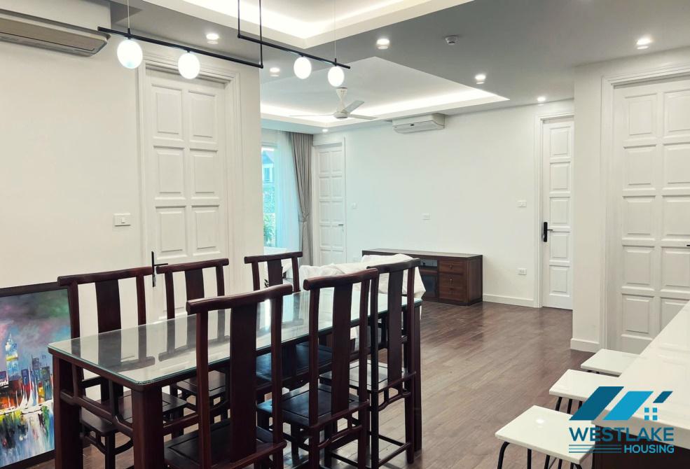 Căn hộ 4 phòng ngủ mới cải tạo cho thuê tại Ciputra, Tây Hồ
