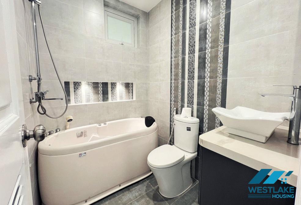 Căn hộ 4 phòng ngủ mới cải tạo cho thuê tại Ciputra, Tây Hồ