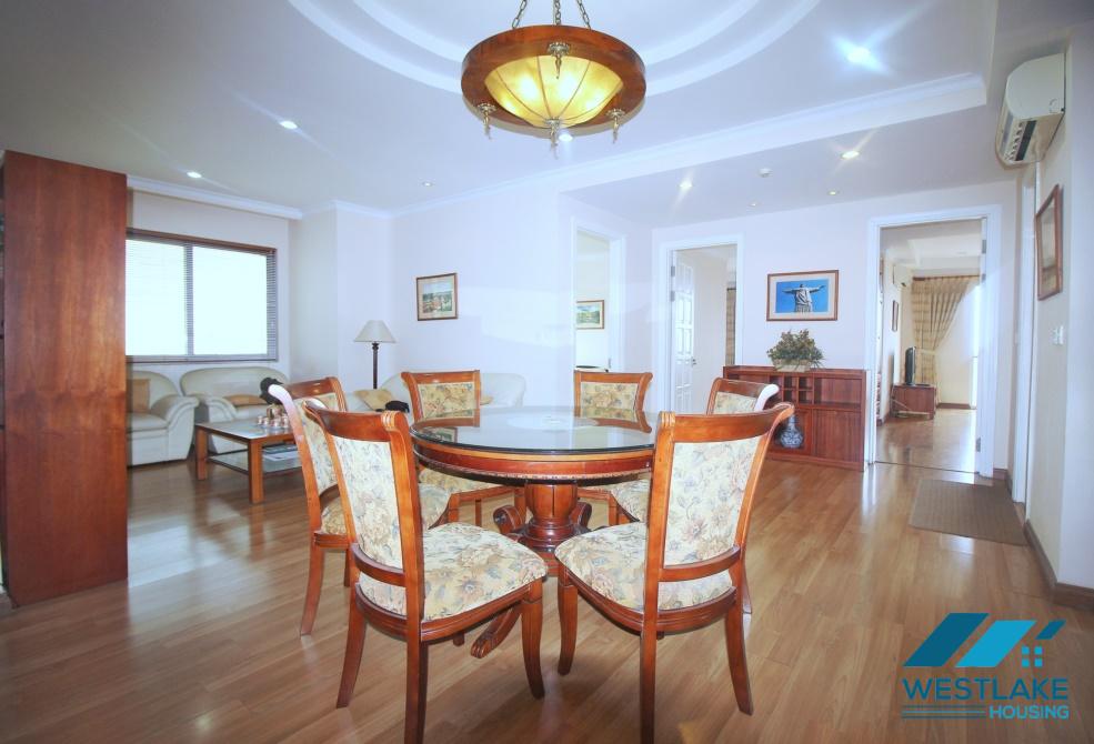 Cho thuê căn hộ 3 phòng ngủ có nội thất Ciputra tại Ciputra, Tây Hồ