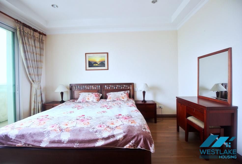 Cho thuê căn hộ 3 phòng ngủ có nội thất Ciputra tại Ciputra, Tây Hồ