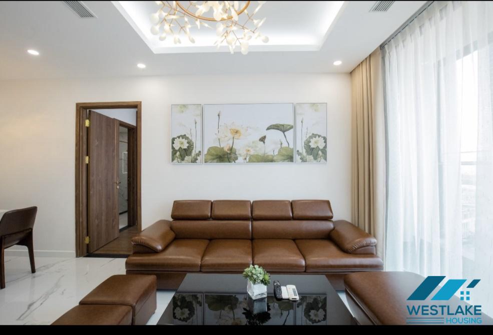 Căn hộ 3 phòng ngủ sang trọng cho thuê tại Sunshine City gần Ciputra