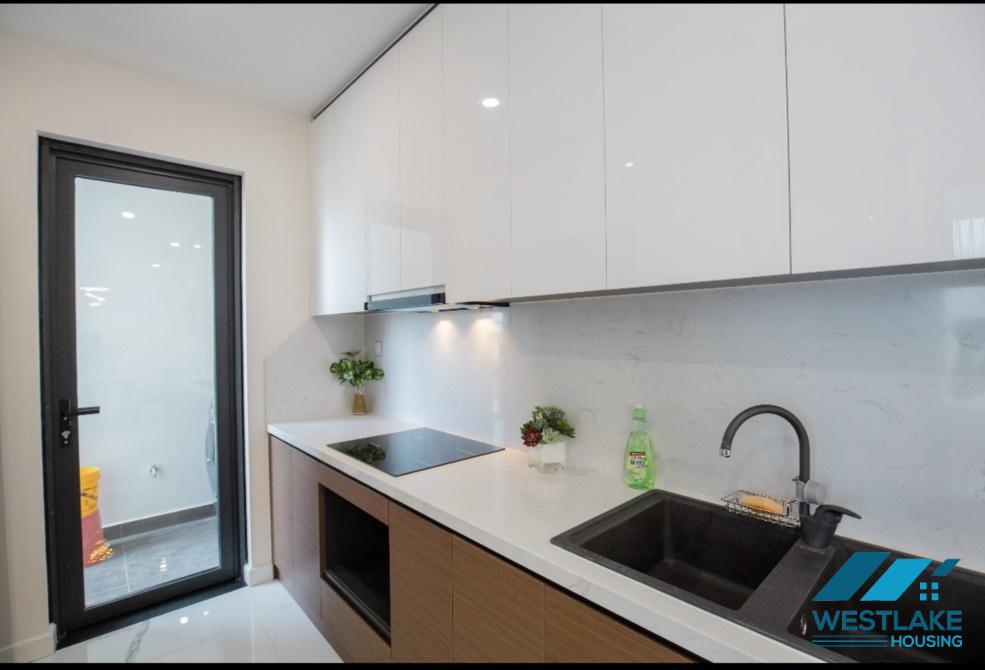 Căn hộ 3 phòng ngủ sang trọng cho thuê tại Sunshine City gần Ciputra